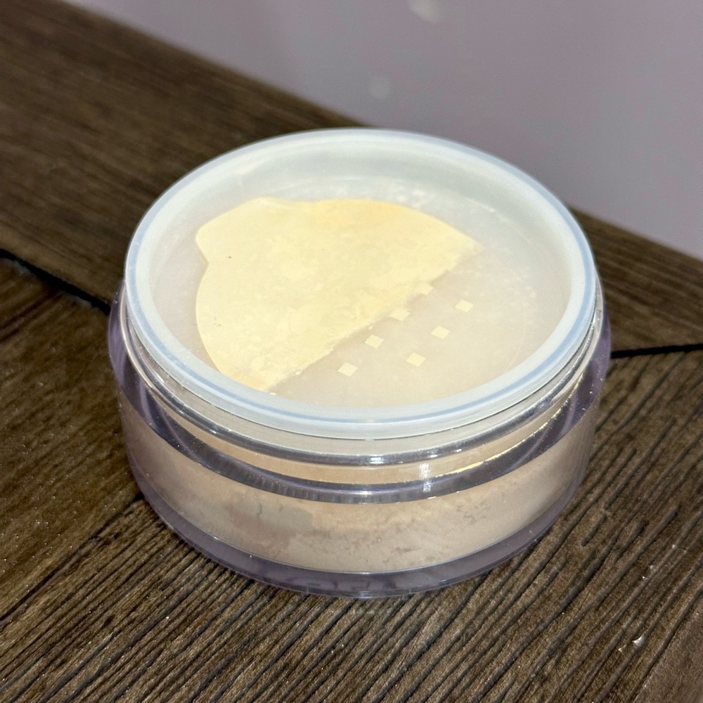 Sephora Collection Translucent Loose Setting Powder - Picture 3 of 4